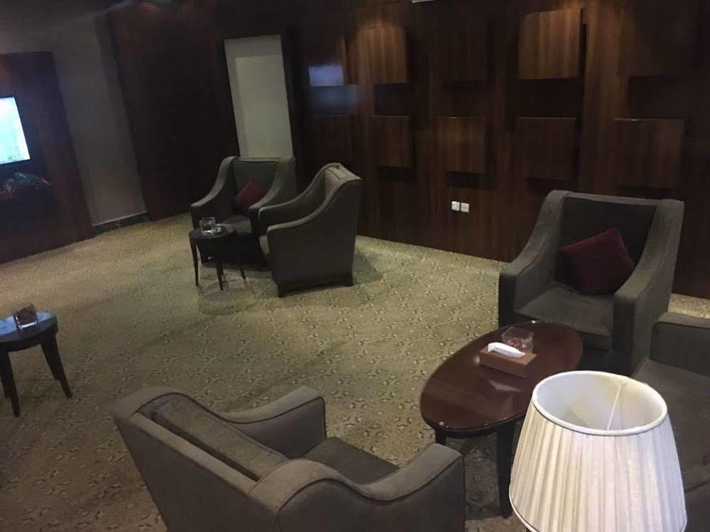 Baron Palace - Almasif Hotel Apartments Riyadh Luaran gambar