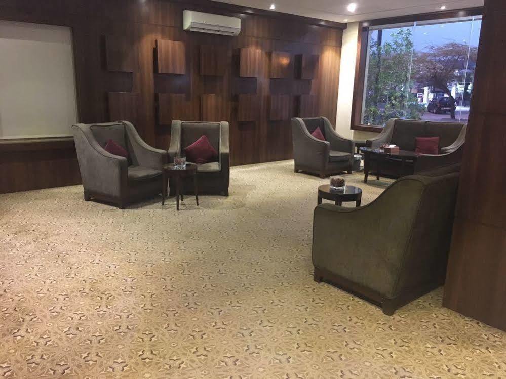 Baron Palace - Almasif Hotel Apartments Riyadh Luaran gambar